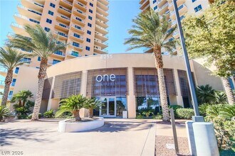 Building Photo - 8255 S Las Vegas Blvd