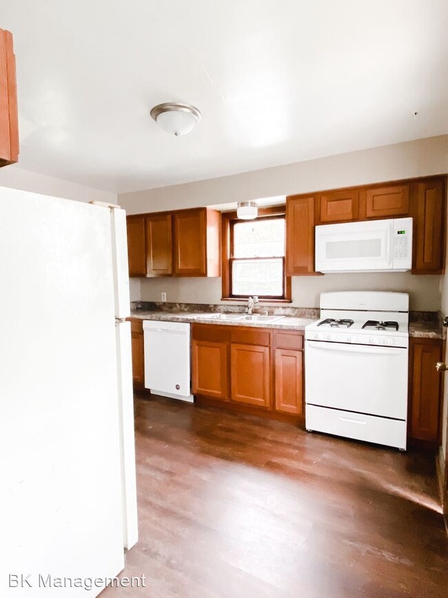 Building Photo - 3 br, 1 bath House - 2343 N 24th Street