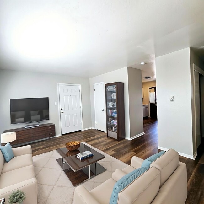 Building Photo - Cozy 2-Bedroom Home in a Peaceful Colorado Springs Neighborhood - ASK ABOUT OUR FLEXIBLE LEASE OP...