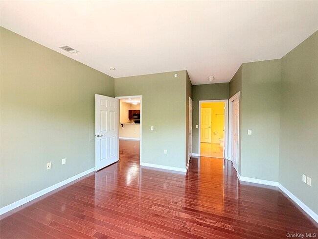 Foto del edificio - 943 Tower Ridge Cir