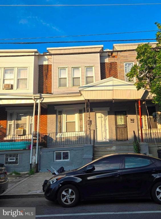 Building Photo - 2036 S 65th St