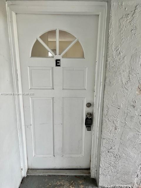 Foto del edificio - 2591 Riverland Dr