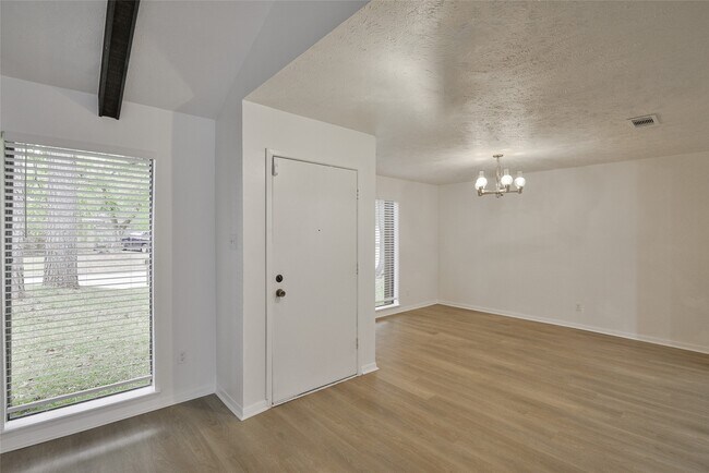 Building Photo - 3206 Cascade Creek Dr