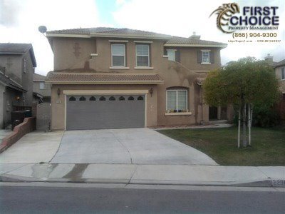 Foto del edificio - Nice 3 Bedroom/ 3 Bathroom Home in Moreno Valley!!!