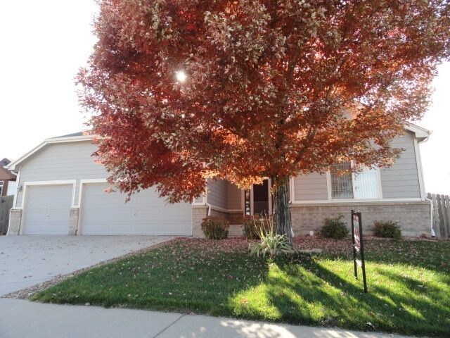 Foto principal - 10659 Coal Mine St