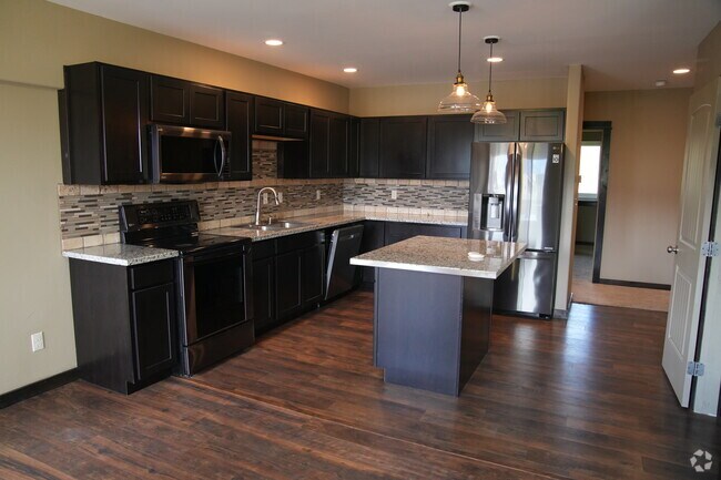 Building Photo - 2946 N 27th Ave