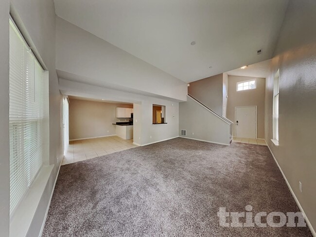Building Photo - 644 Meadows Edge Ln