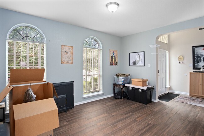 Foto del edificio - "FREE 2 WEEKS RENT! Spacious 4-Bedroom Oasis with 3.5 Baths at Harker Heights - 3,070 Sq Ft of Co...