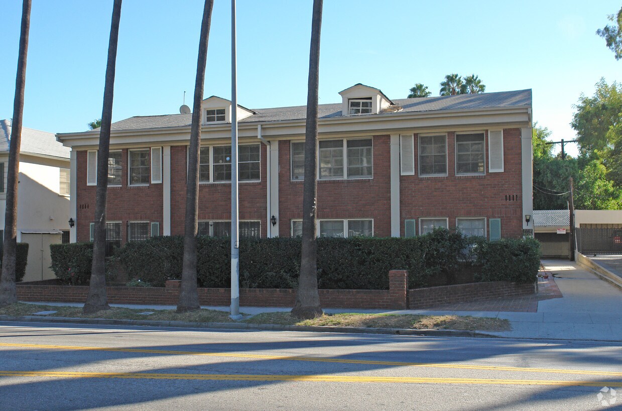 Foto del edificio - 7706 Hollywood Blvd