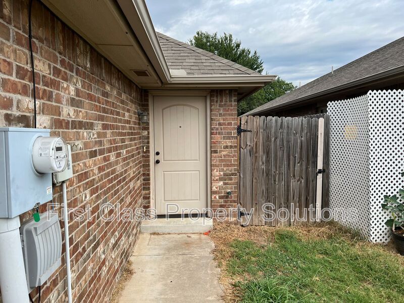 Primary Photo - 129 Ashley Dr