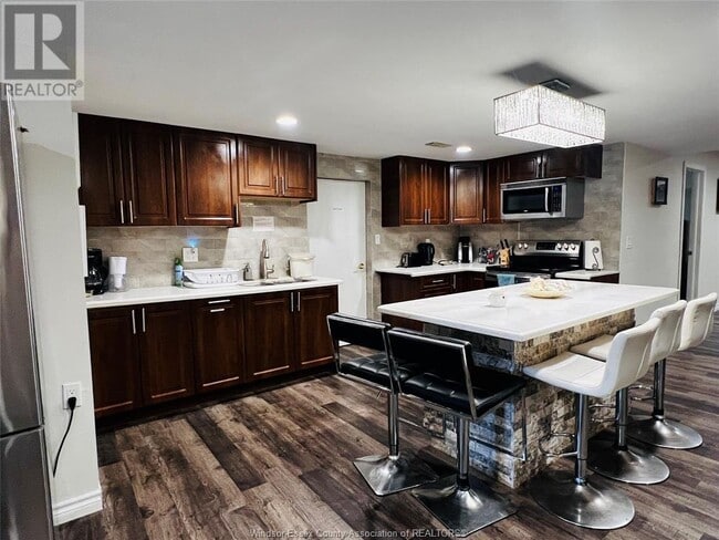 Building Photo - 4896 CONCESSION 4 Conc