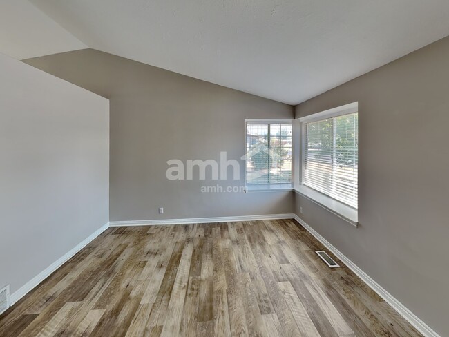 Building Photo - 2049 W 1175 S