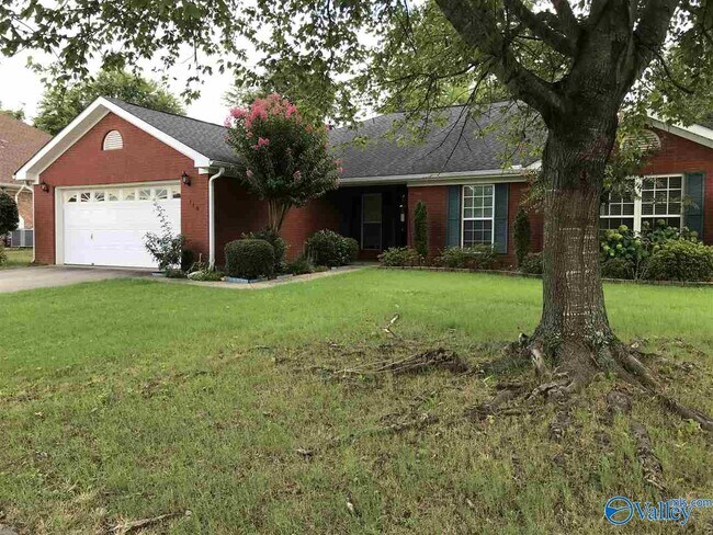 Building Photo - 110 Bridgeway Ln