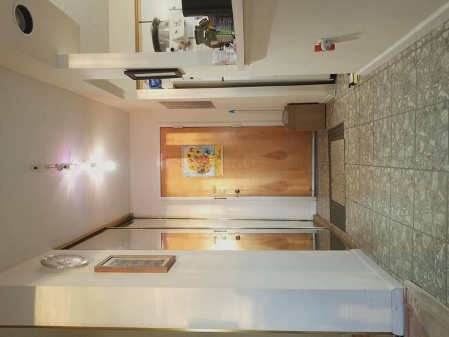 Foto del edificio - 8809 W Golf Rd