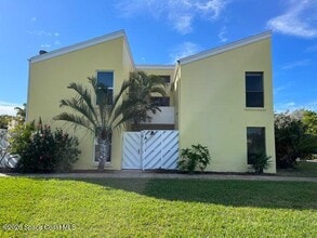 Building Photo - 119 Coral Way E
