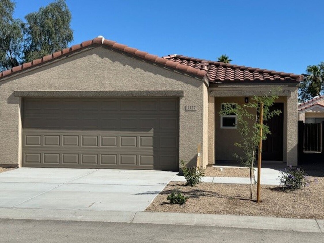 Primary Photo - 3BR, 2BA Brand New Home with Garage in Gat...
