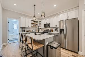 Building Photo - 4332 Falls Rd