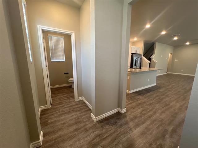 Foto del edificio - 1724 Laurel Ln
