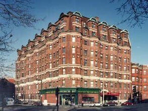 Building Photo - 91 Westland Ave