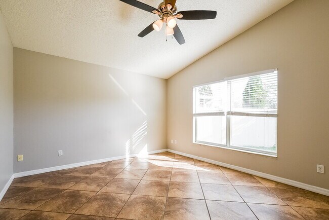 Foto del edificio - 165 Burnsed Pl