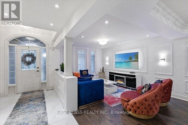 Building Photo - 19 Ferdinand Ave