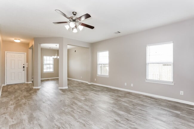 Building Photo - 6018 Burnet Bend Ave