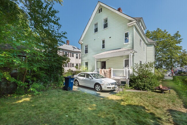 Building Photo - 46 Hobson St