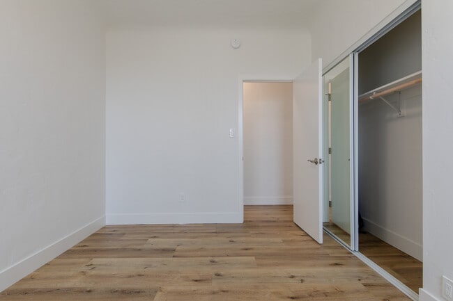 Building Photo - Newly Renovated Apartments