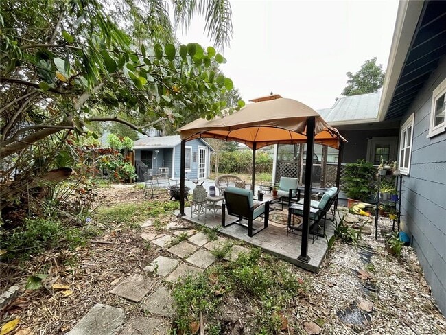 Foto del edificio - 2120 8th Ave W