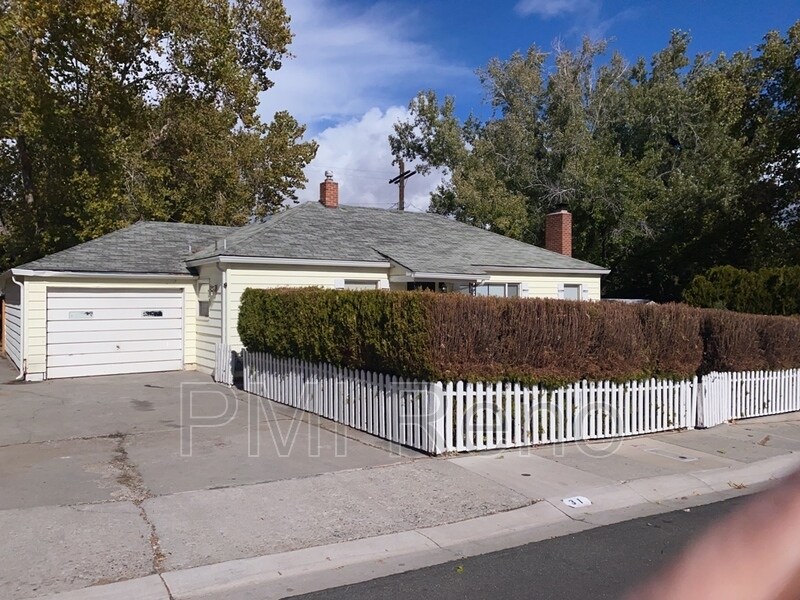 Primary Photo - 31 Raymond Dr