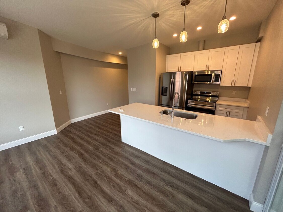 46074609 Lorain Ct Unit 203, Cleveland, OH 44102 Room for Rent in