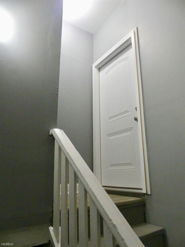 Foto del edificio - 4449 S Fairfield Ave