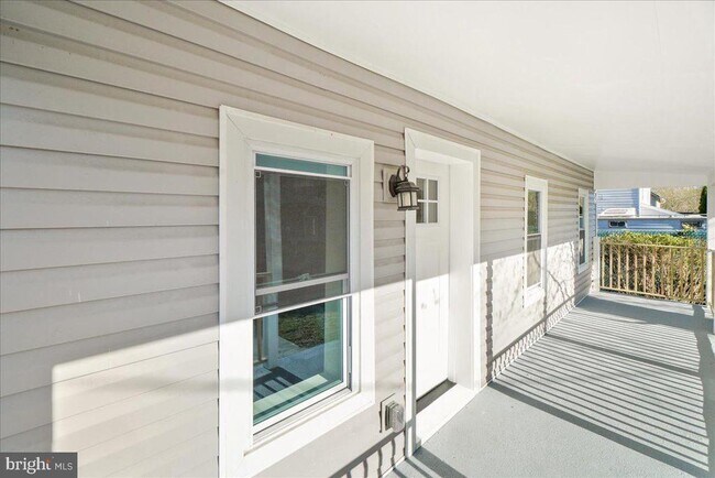 Foto del edificio - 245 Knoxville Rd