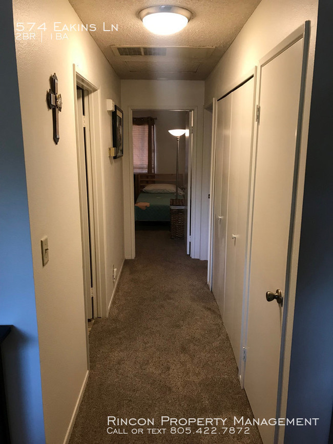 Building Photo - *Parkside Condominiums* 2 Bedrooms/1 Bath