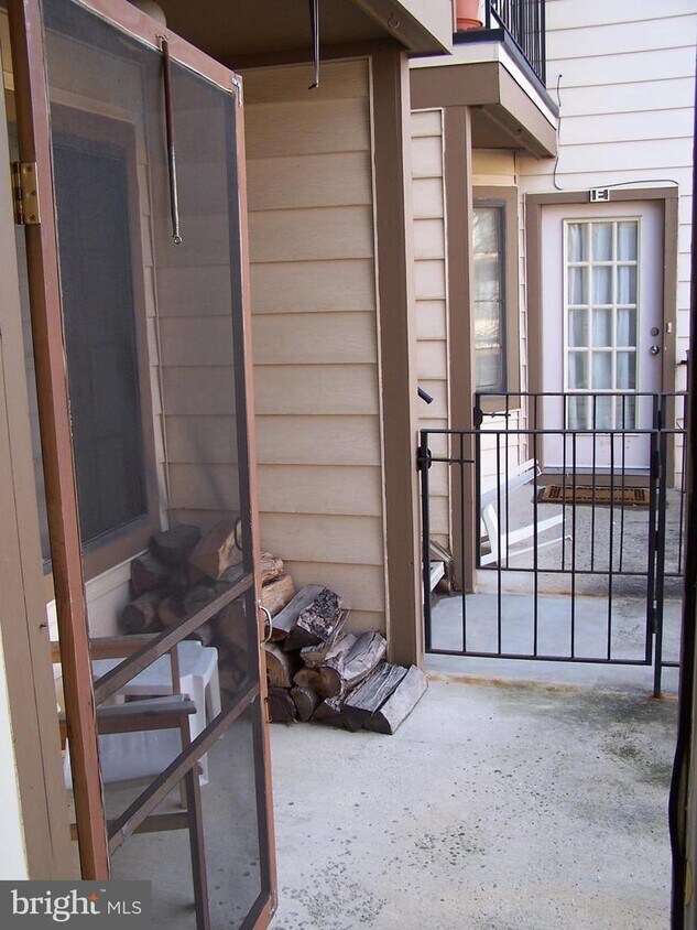 Foto principal - 1617 Carriage House Terrace