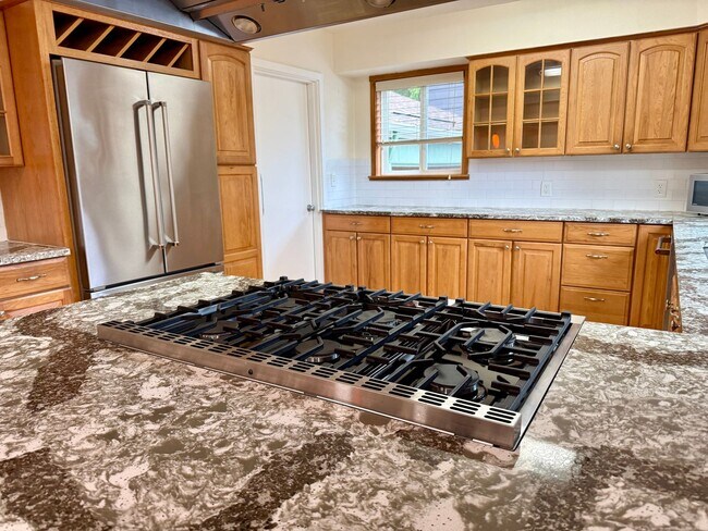 Foto del edificio - Super Cool Mid-Century Mod Meets Modern Updates and Amazing Pool