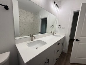 Building Photo - Pin Oaks Apartments
