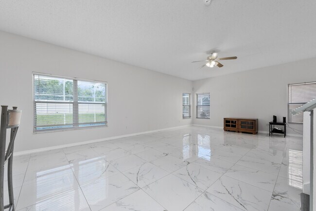 Foto del edificio - 746 Lockbreeze Dr