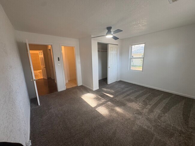 Foto del edificio - 1135 25th Ln