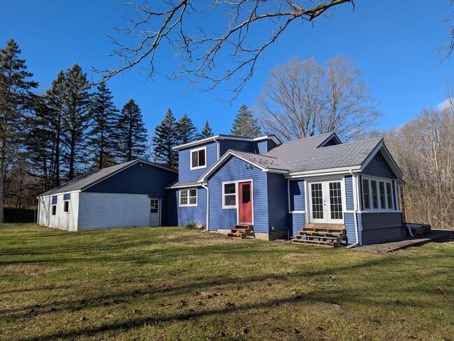 Building Photo - 615 E Miller Rd