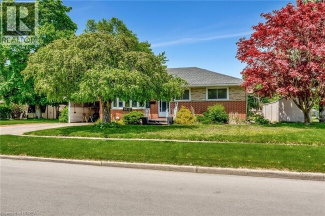 Building Photo - 1017 Braeside St