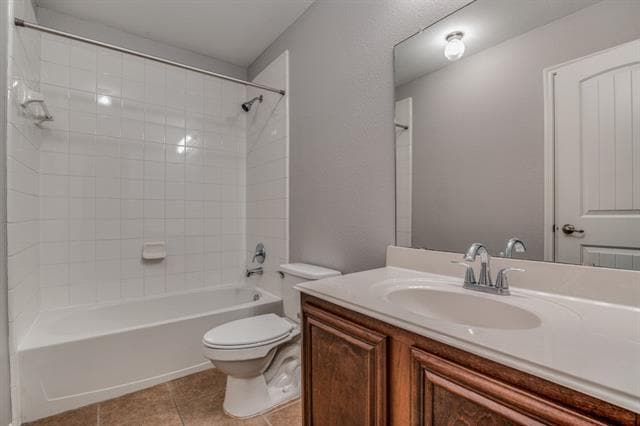 Foto del edificio - 1204 Alder Tree Ln