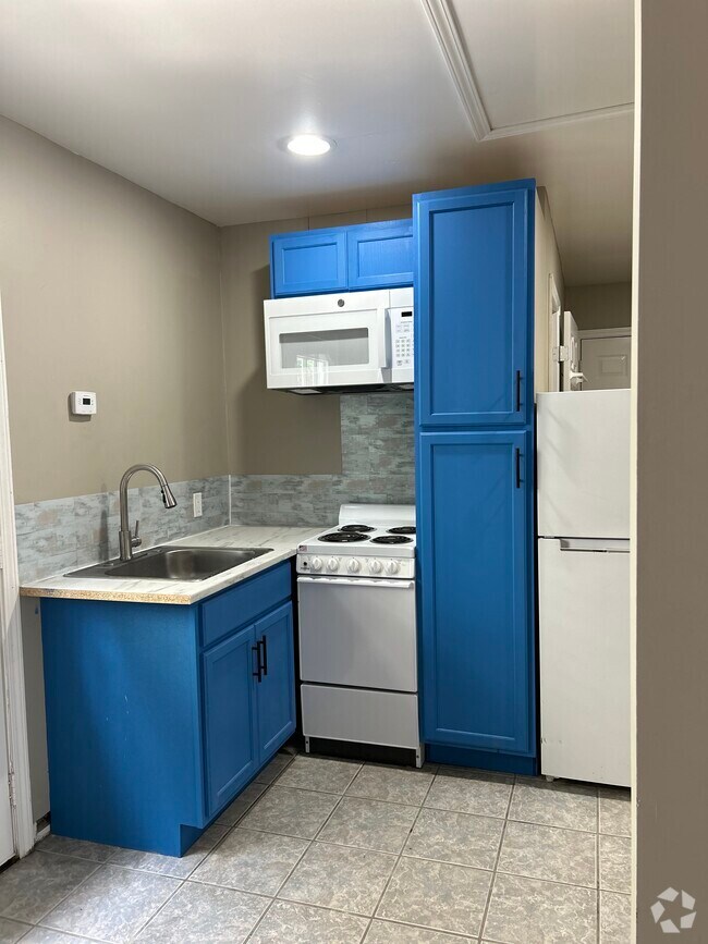 Twickenham Terrace 2 Bedroom Townhouses for Rent Savannah, GA 1