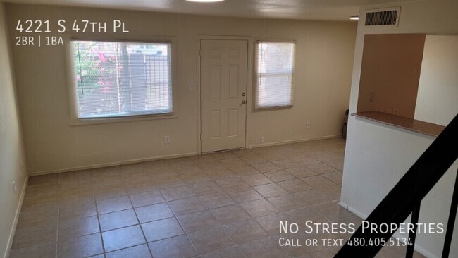 Foto del edificio - 2 Bed Town Home at 40th St and Broadway!