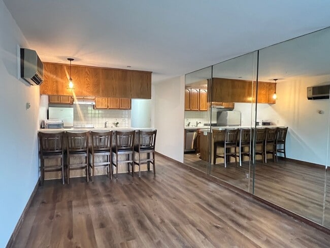 Building Photo - Los Caballeros #312 - Leasing only