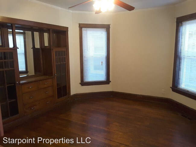 Building Photo - 3320 W Polk St
