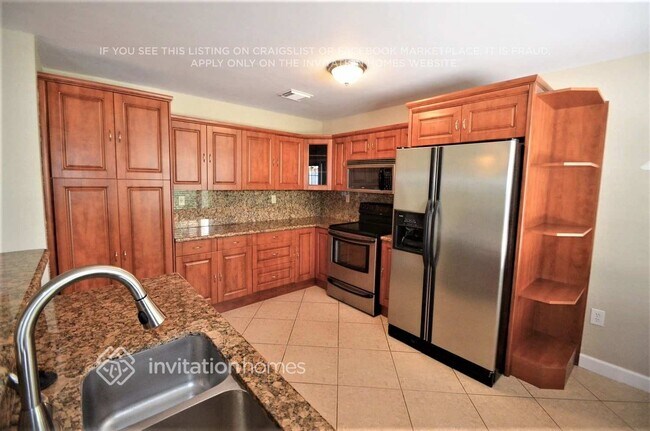 Building Photo - 19166 NW 13th Ct