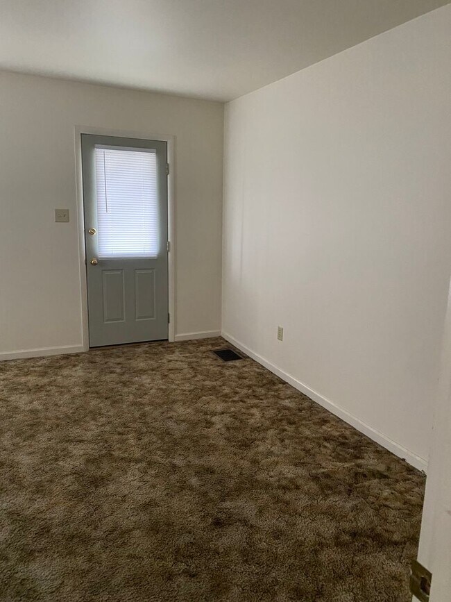 Foto del edificio - 112 S Fayette St