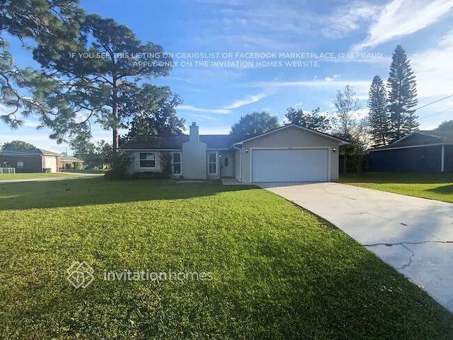 Building Photo - 1821 W Clinton Dr