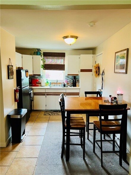 Foto del edificio - 70 Carroll Ave